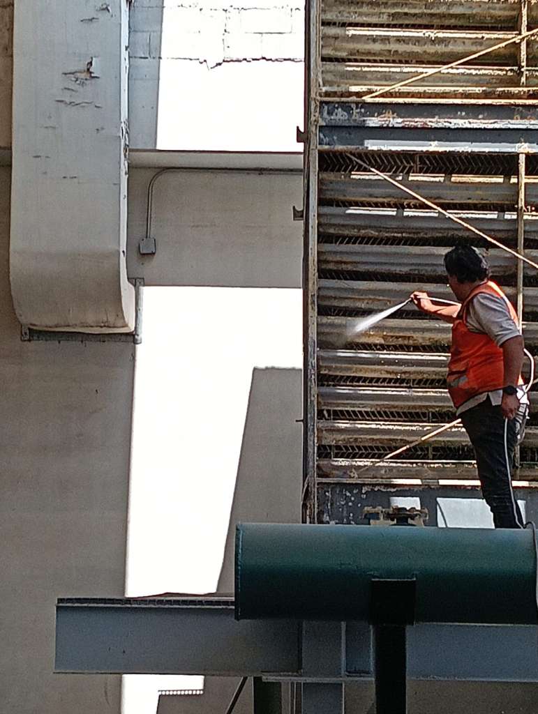 LIMPIEZA DE TORRE DE ENFRIAMIENTO